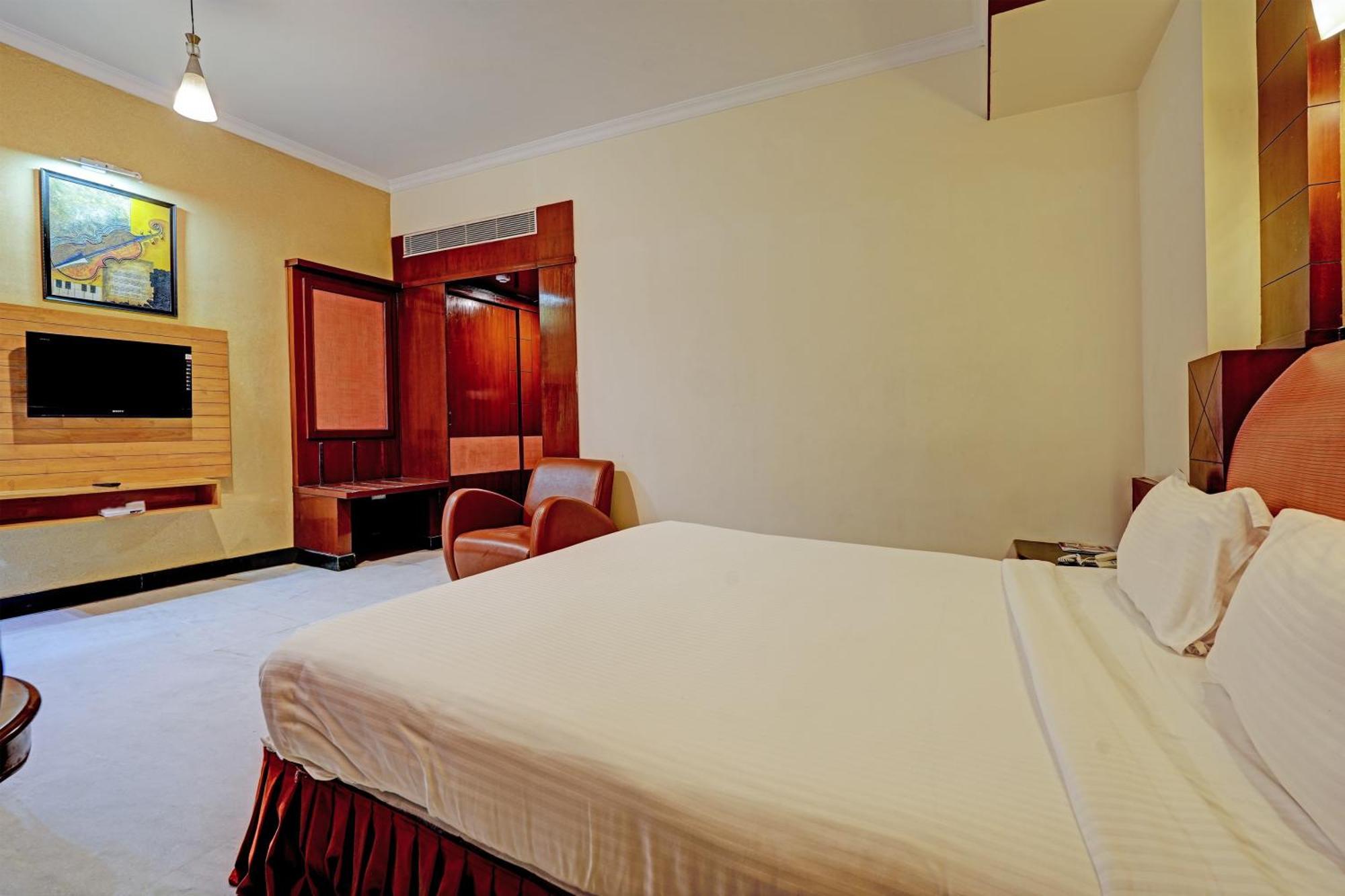 Hotel Vista Premium Tark A Family Hotel Near Igi Airport Delhi New Delhi Exterior foto